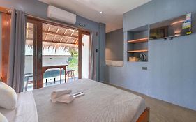 Casa De Loren Family Room